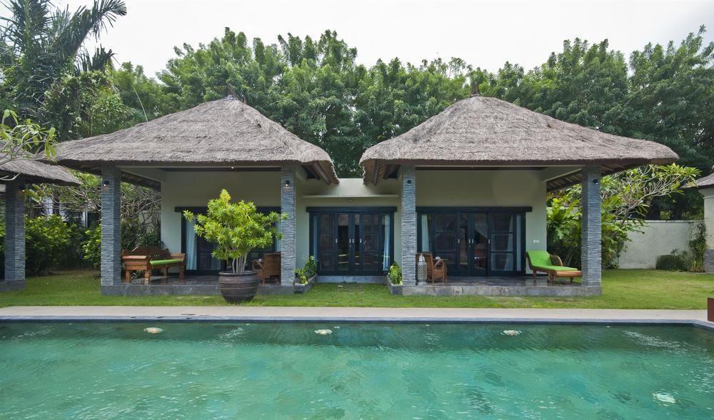 Villa Mahkota Seminyak  Exterior photo