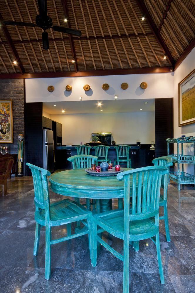 Villa Mahkota Seminyak  Exterior photo