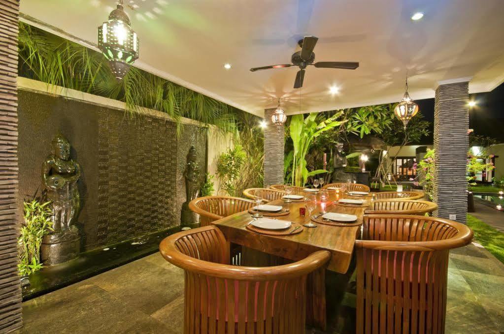 Villa Mahkota Seminyak  Exterior photo